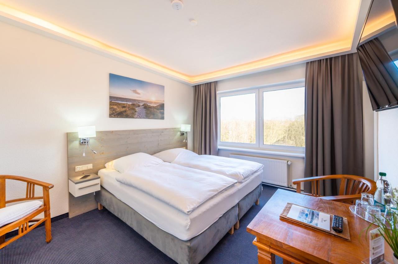 Hotel Mukran Засниц Экстерьер фото