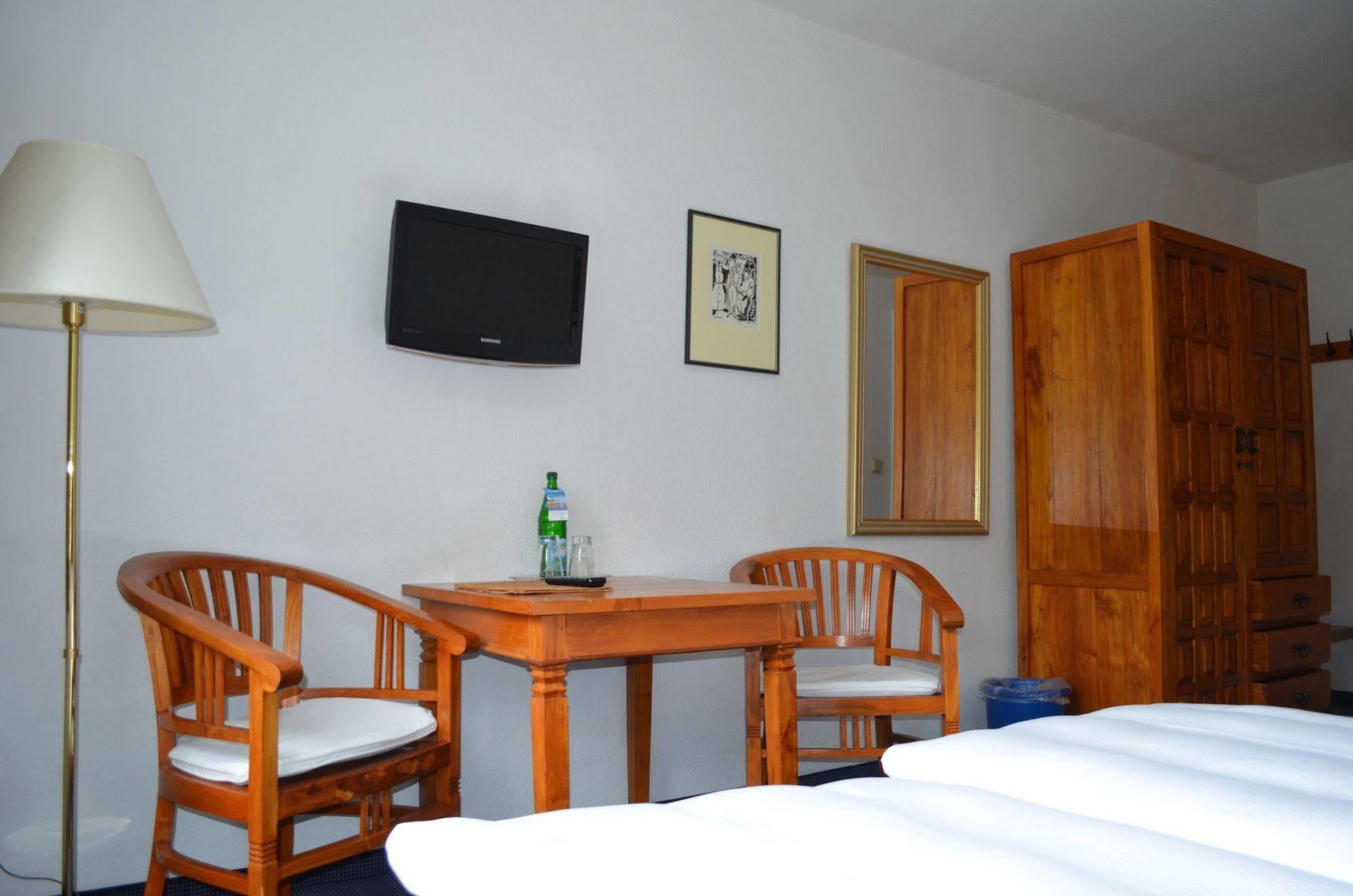 Hotel Mukran Засниц Экстерьер фото