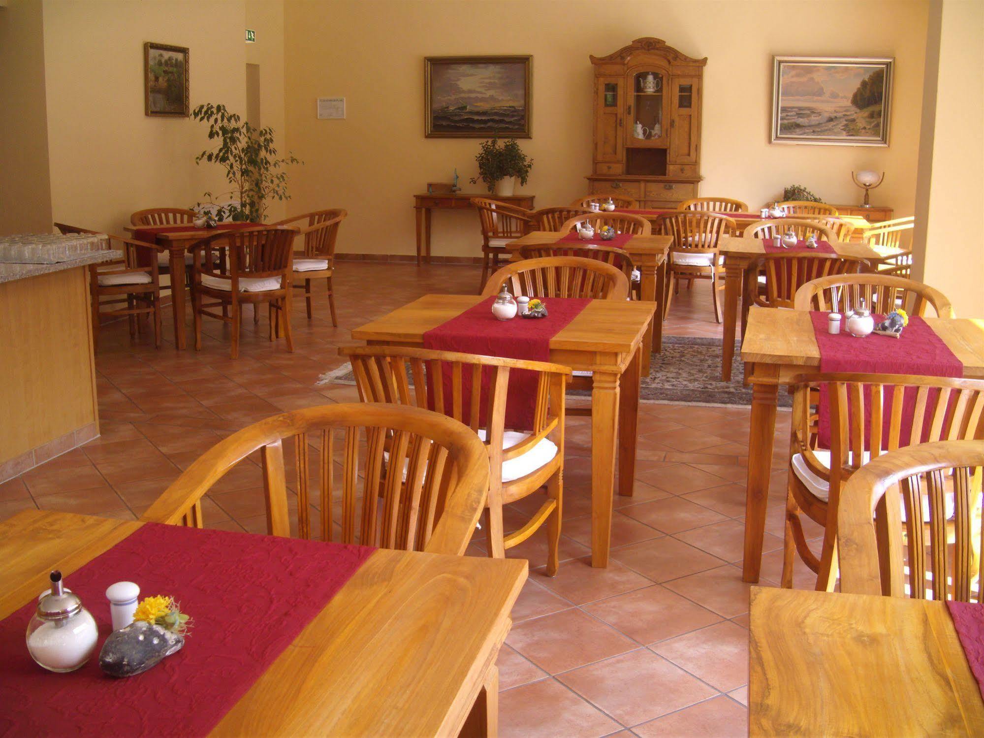 Hotel Mukran Засниц Экстерьер фото