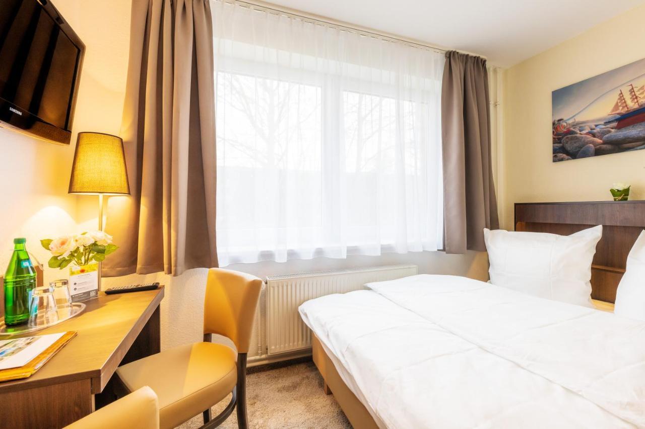 Hotel Mukran Засниц Экстерьер фото